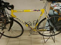 Bici da corsa carbonio e alluminio