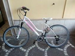 26 Mountain-bike Donna " Panarea 100 " Bianco-fuxia 21v. Amm