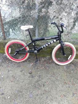 Bmx Freestyle Per Bambini Di Colore Nero Route Da 20 Pollici