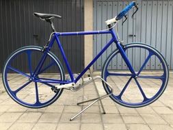 Scatto Fisso Blu Elettrico Senza Freno A Pedale Con Ruote A 