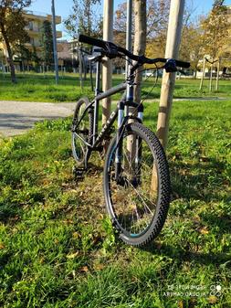 Mountain Bike - Nero/blu Con Freni A Disco E Reggipiedi.