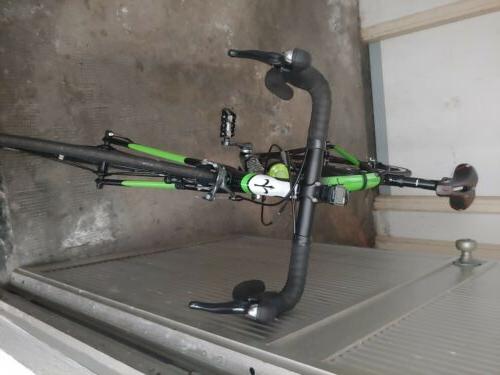 bici da corsa in carbonio