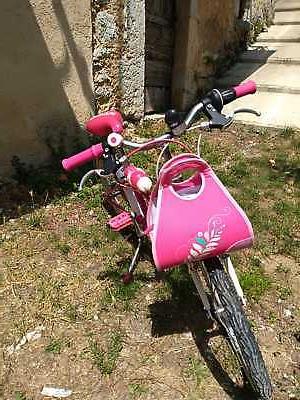 bicicletta bambina passeggio colore rosa