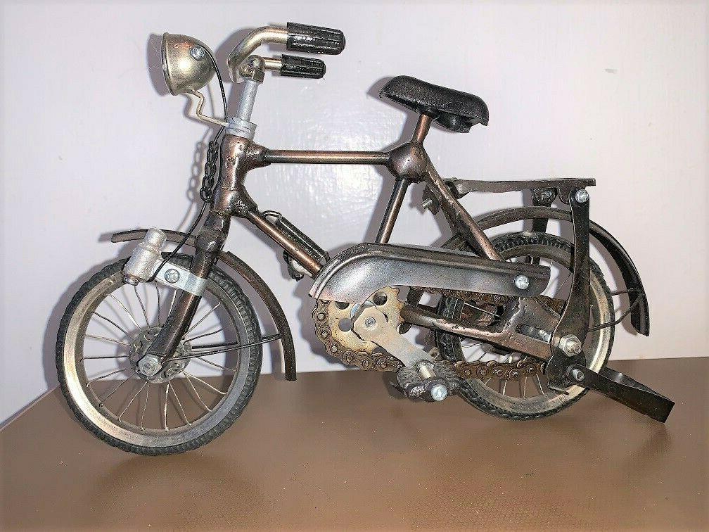 bicicletta in miniatura