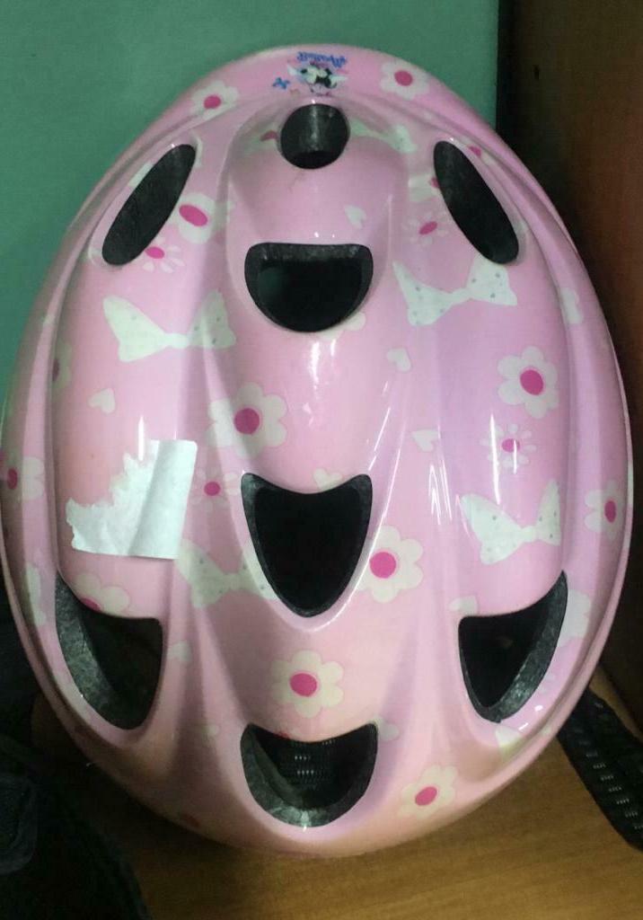 casco da bicicletta per bambina colore rosa