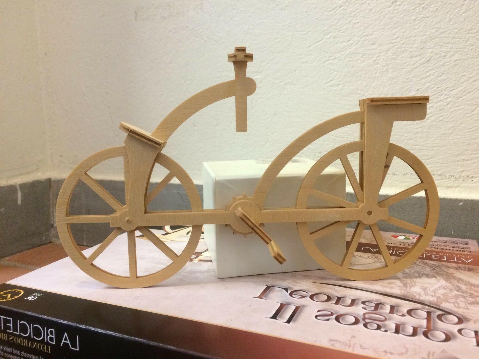 modellino in legno leonardo da vinci la