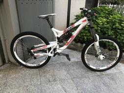 Mountain bike downhill 26" Intense Cycles USA 951 core Bianc