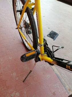 vendo mountain bike in acciaio tubolare, ruote da 26 pollici